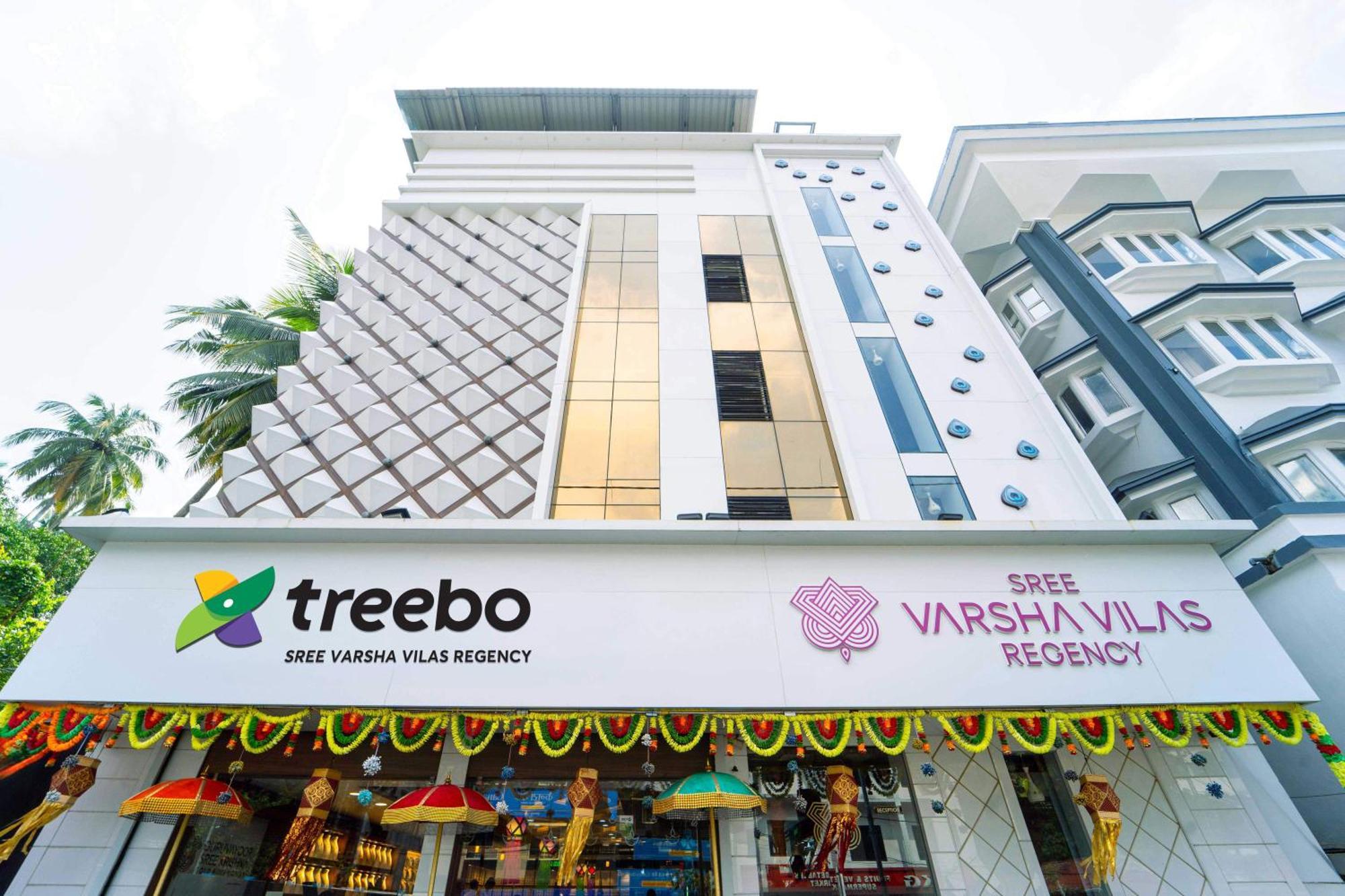 Treebo Sree Varshavilas Regency, 2 Mins From Guruvayoor Temple Guruvāyūr Exteriör bild